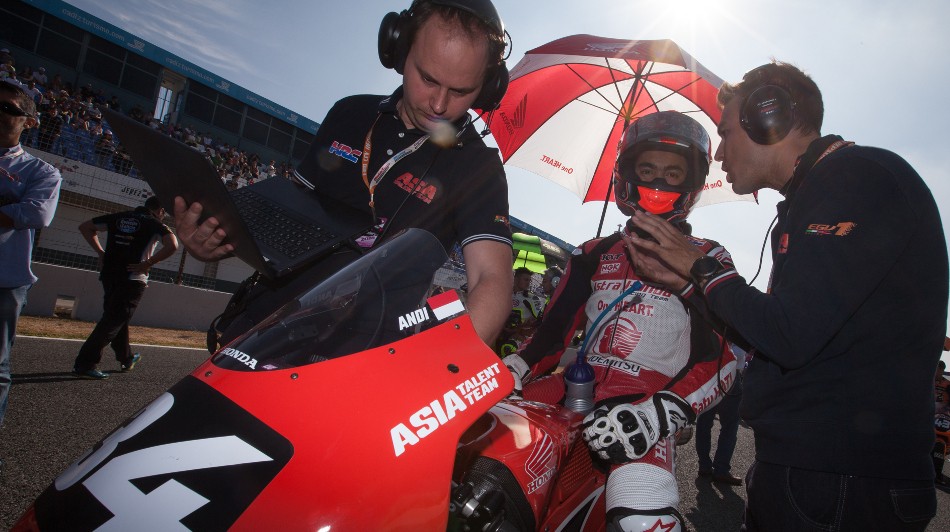 ATT Rider 34 Andi