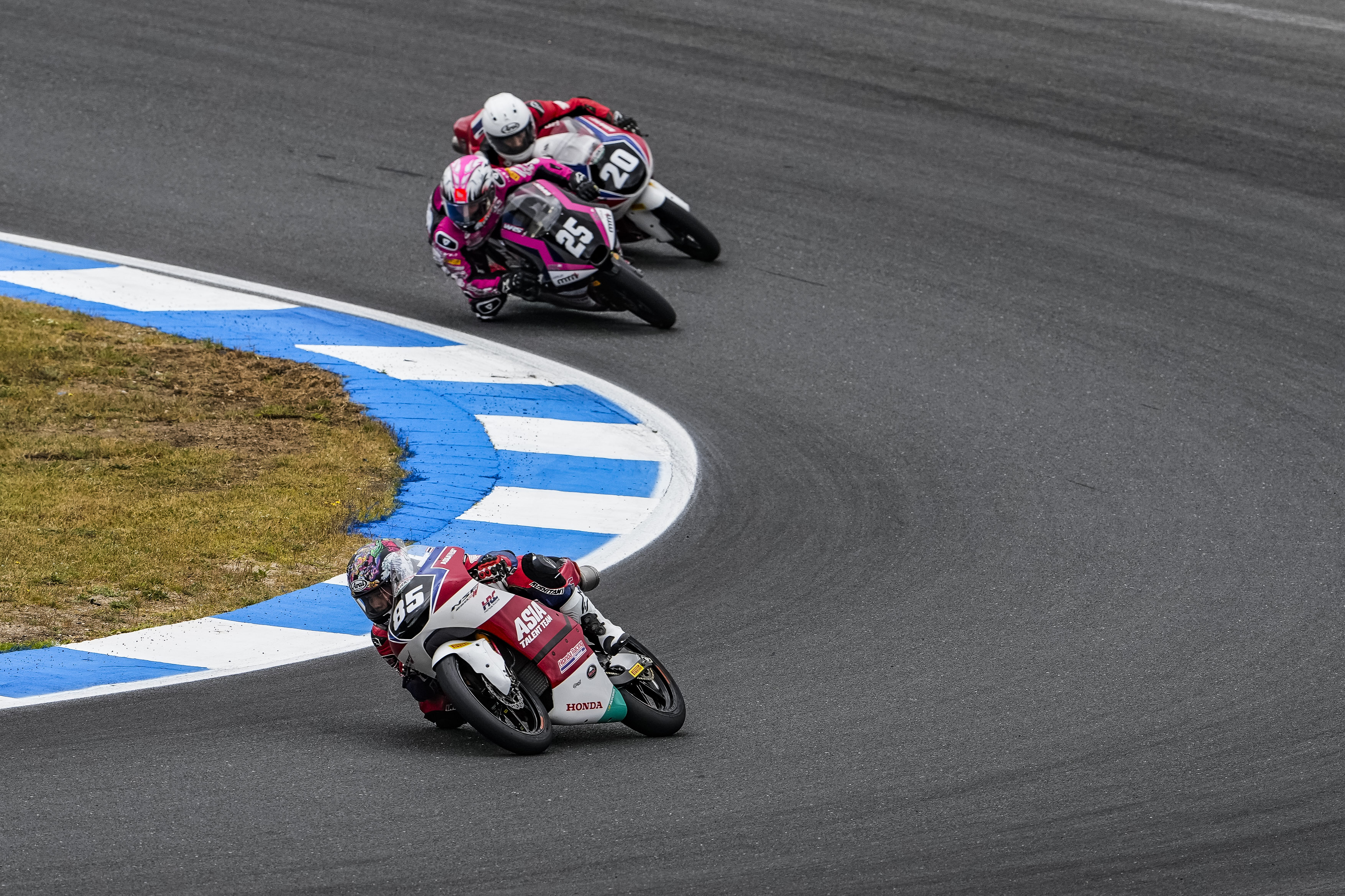 Sunday Round 2 Estoril