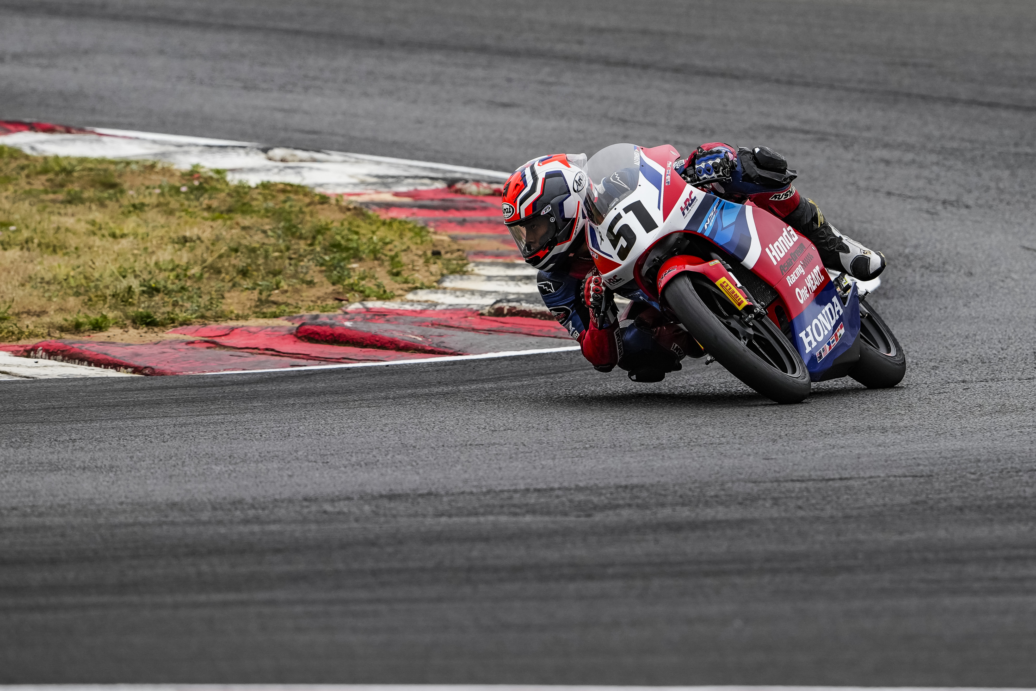 ROUND 3 Magny-Cours
